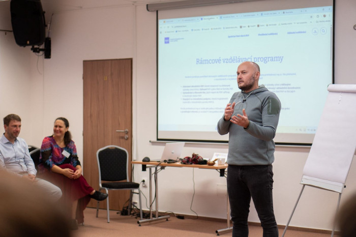 KA2.12.1 RC APA Interní vzdělávání a rozvoj kompetencí zaměstnanců projektu: Inovace v RVP ZV pro inkluzivní TV