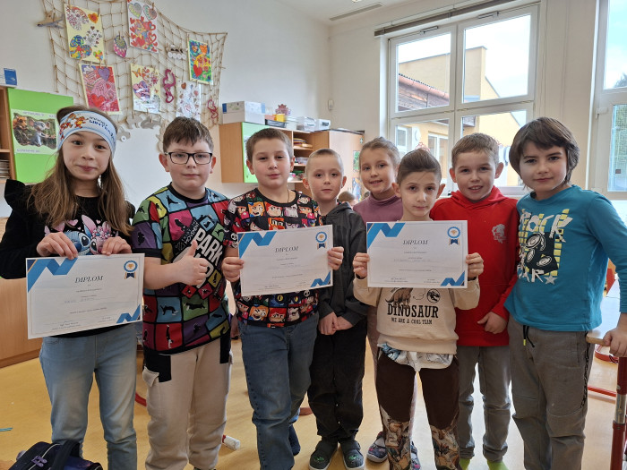 Sladká výzva v Litovli: žáci z Nákla soutěžili ve zdobení dezertů