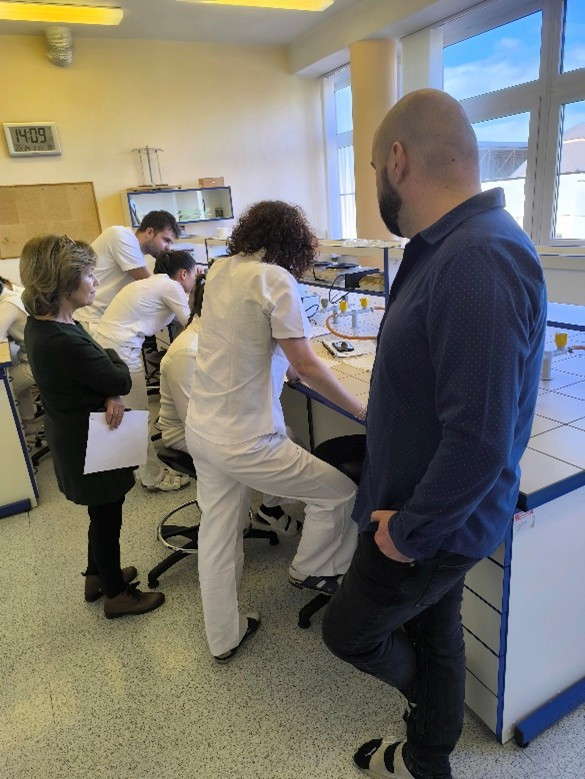 WORKSHOP – VZOROVÁ VÝUKOVÁ JEDNOTKA NESPEKTROSKOPICKÉ OPTICKÉ METODY DLE ČESKÉHO LÉKOPISU