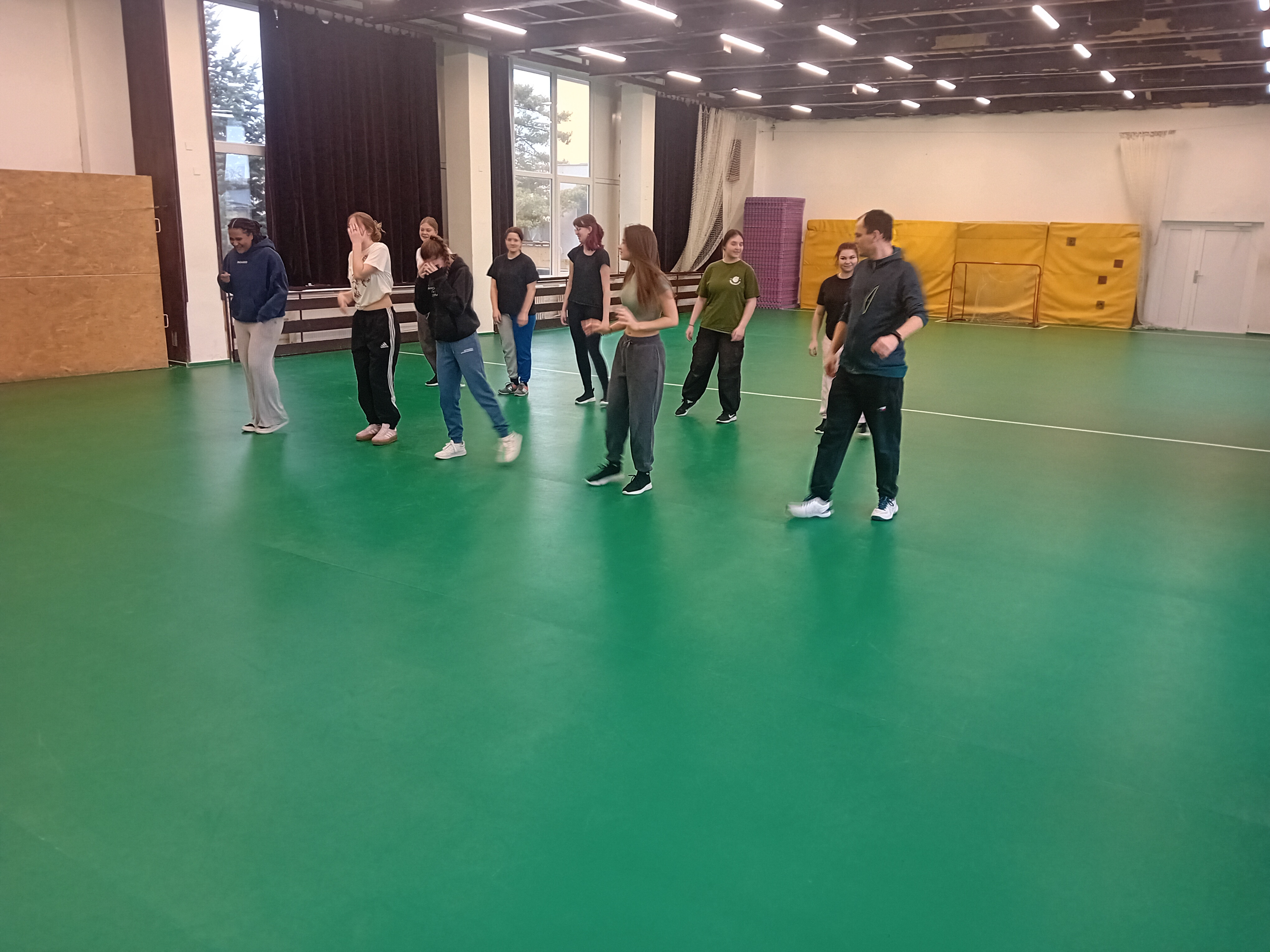 Kondice tancem a cvičení v současné školní tělesné výchově - Osvětová vzdělávací akce KA2.12.1 RC APA