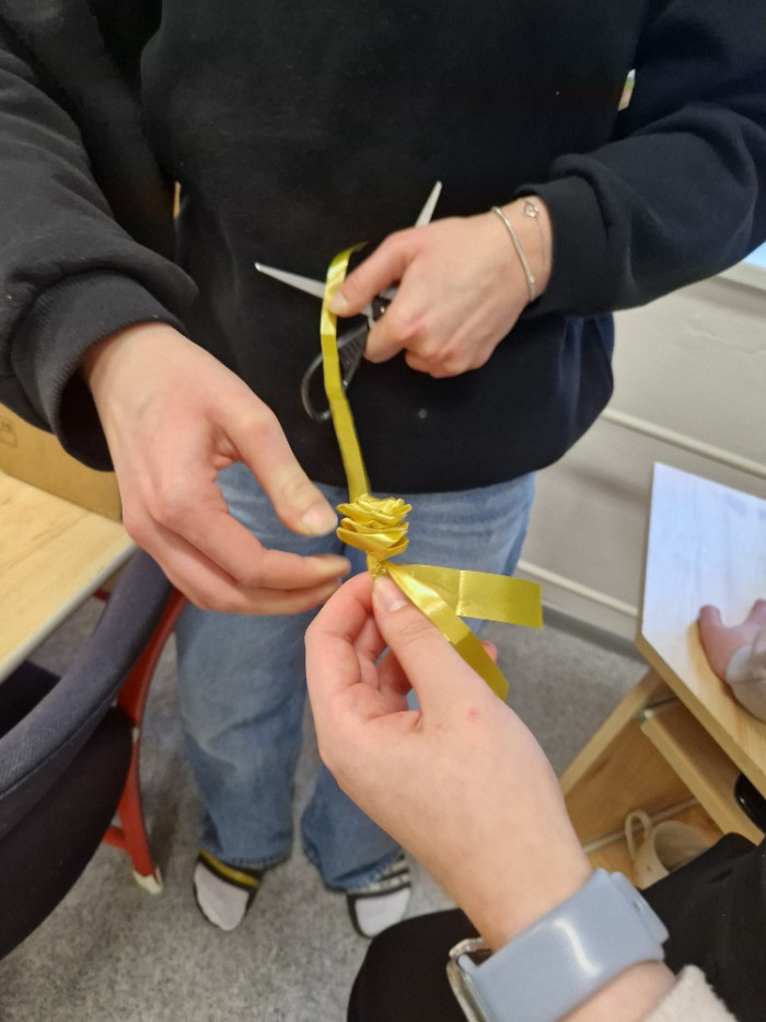 Únor ve znamení dárků a prezentace