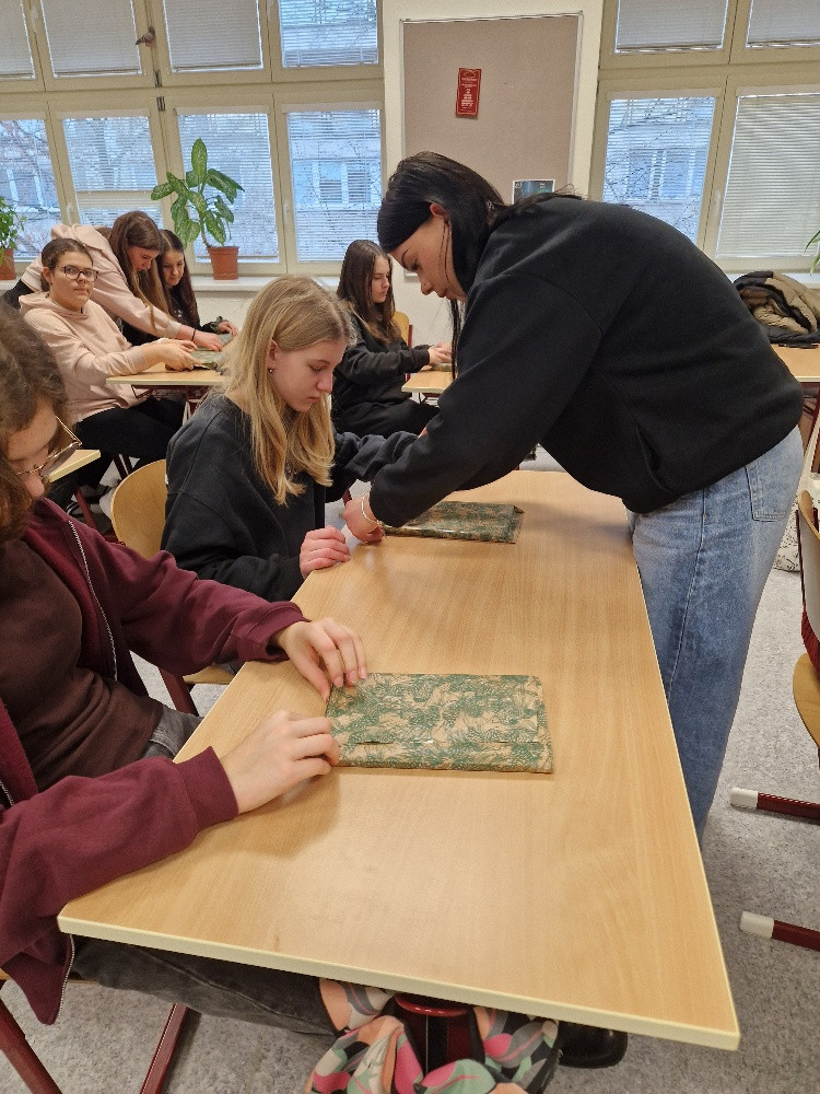 Únor ve znamení dárků a prezentace