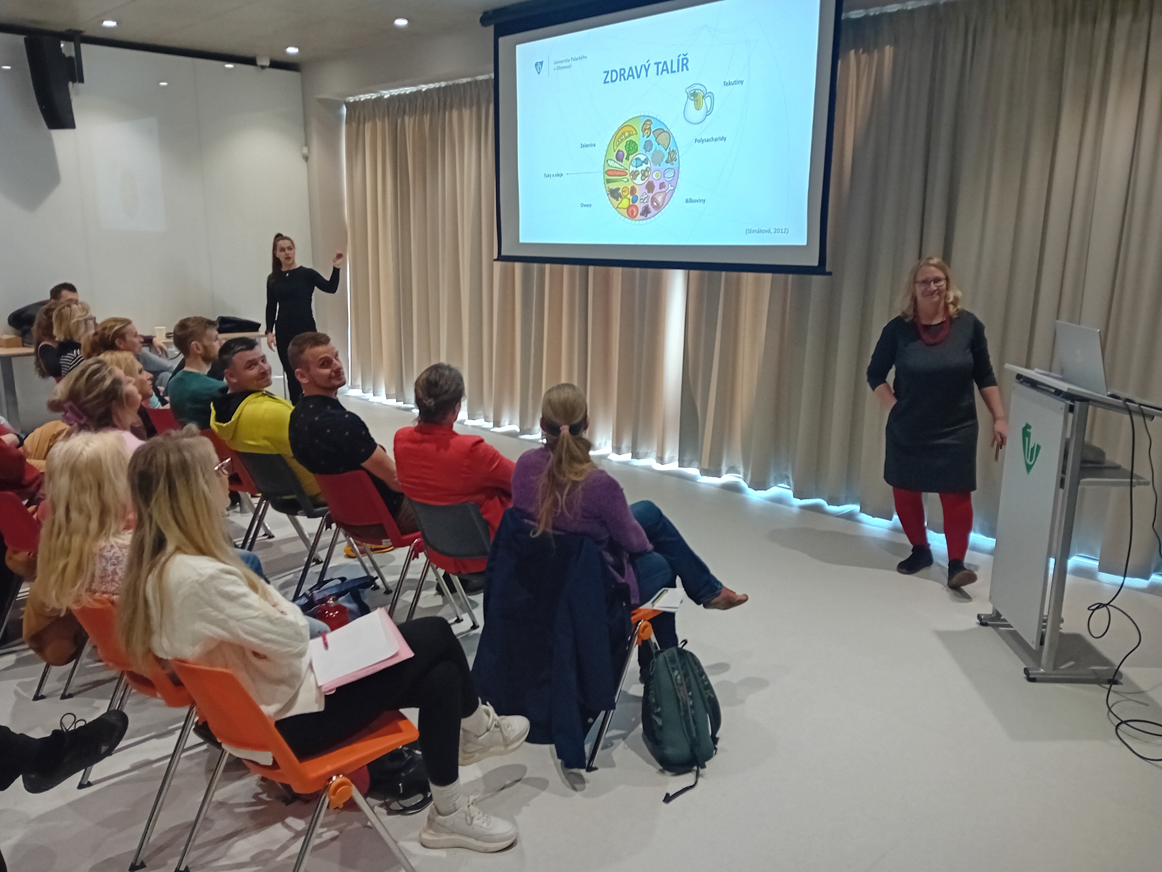 Prevence syndromu vyhoření u pedagogů:  Move and Play the Stress Away – protože i malý krok může přinést velkou změnu.