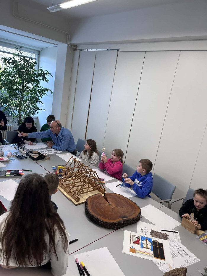 Soutěž VŮNĚ DŘEVA 2026: Mladí truhláři opět ukázali svůj talent!