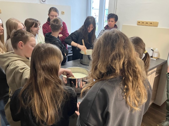 SÝROVÁ LABORATOŘ - JAK SI VYROBIT VLASTNÍ SÝR