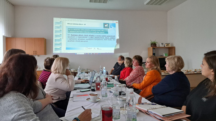 KRAJSKÉ METODICKÉ KABINETY