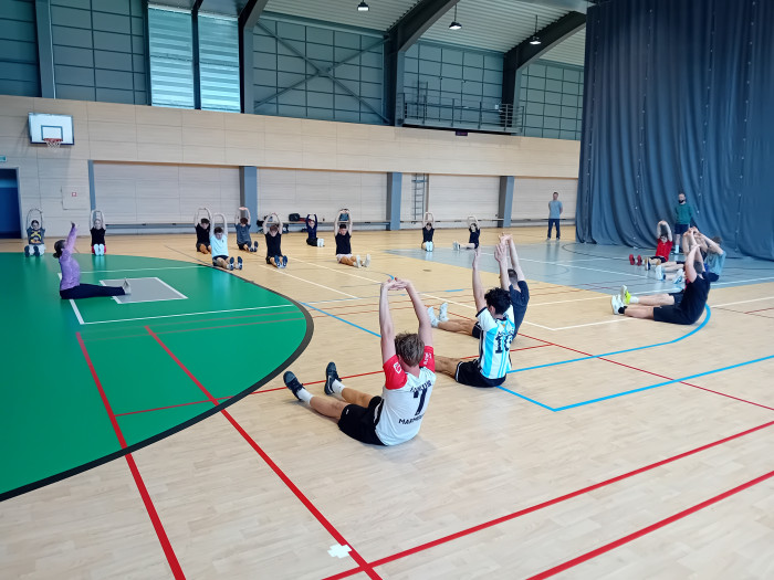 „Intervalové kondiční cvičení v rozvoji pohybové gramotnosti žáků, jejich aplikace  v současné školní tělesné výchově“