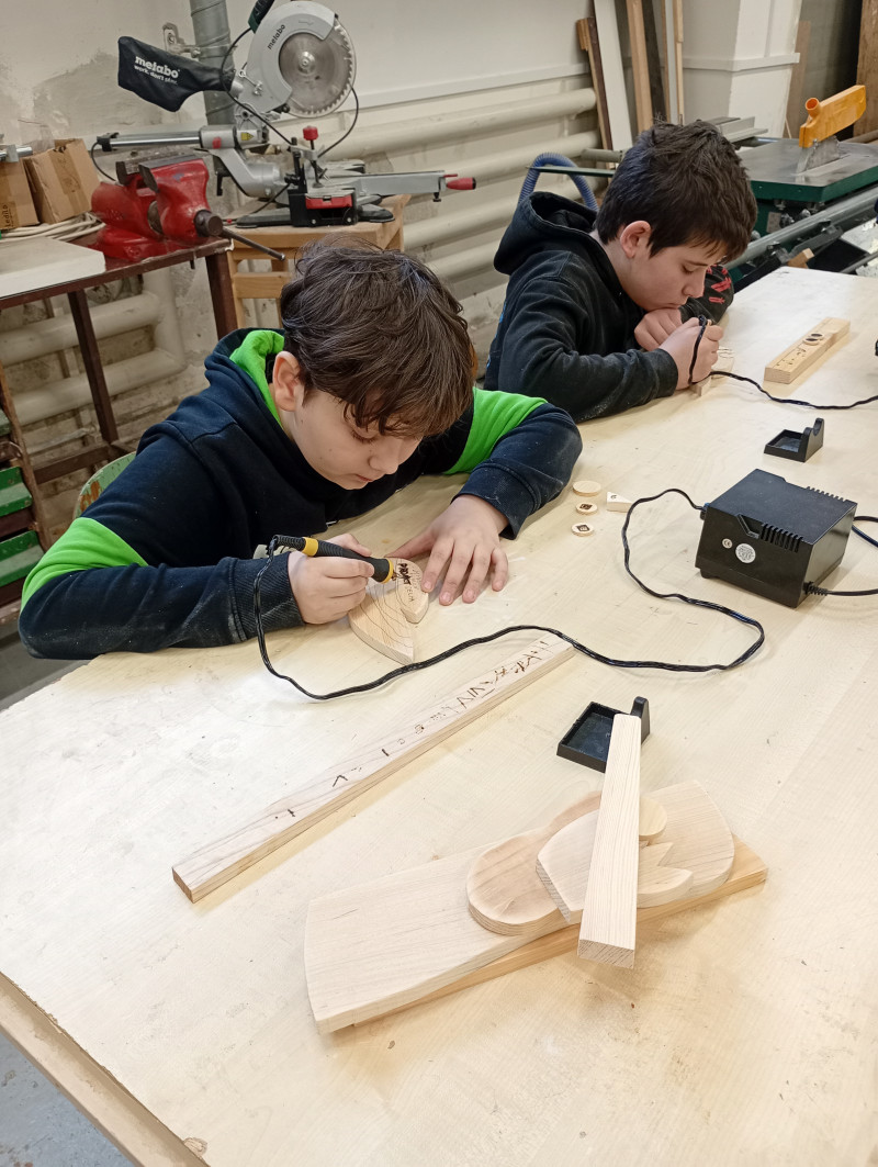 Řemeslo i moderní průmysl