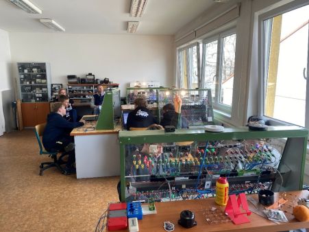 Inteligentní elektroinstalace pro žáky ZŠ