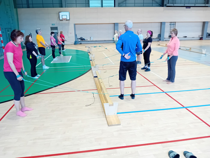 „Flow rope“ - kondiční a koordinační cvičení a rytmizace pohybu v rozvoji pohybové gramotnosti žáků a SM sytém“