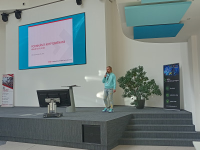 Studenti střední školy na MVŠO poznávali svět kryptoměn