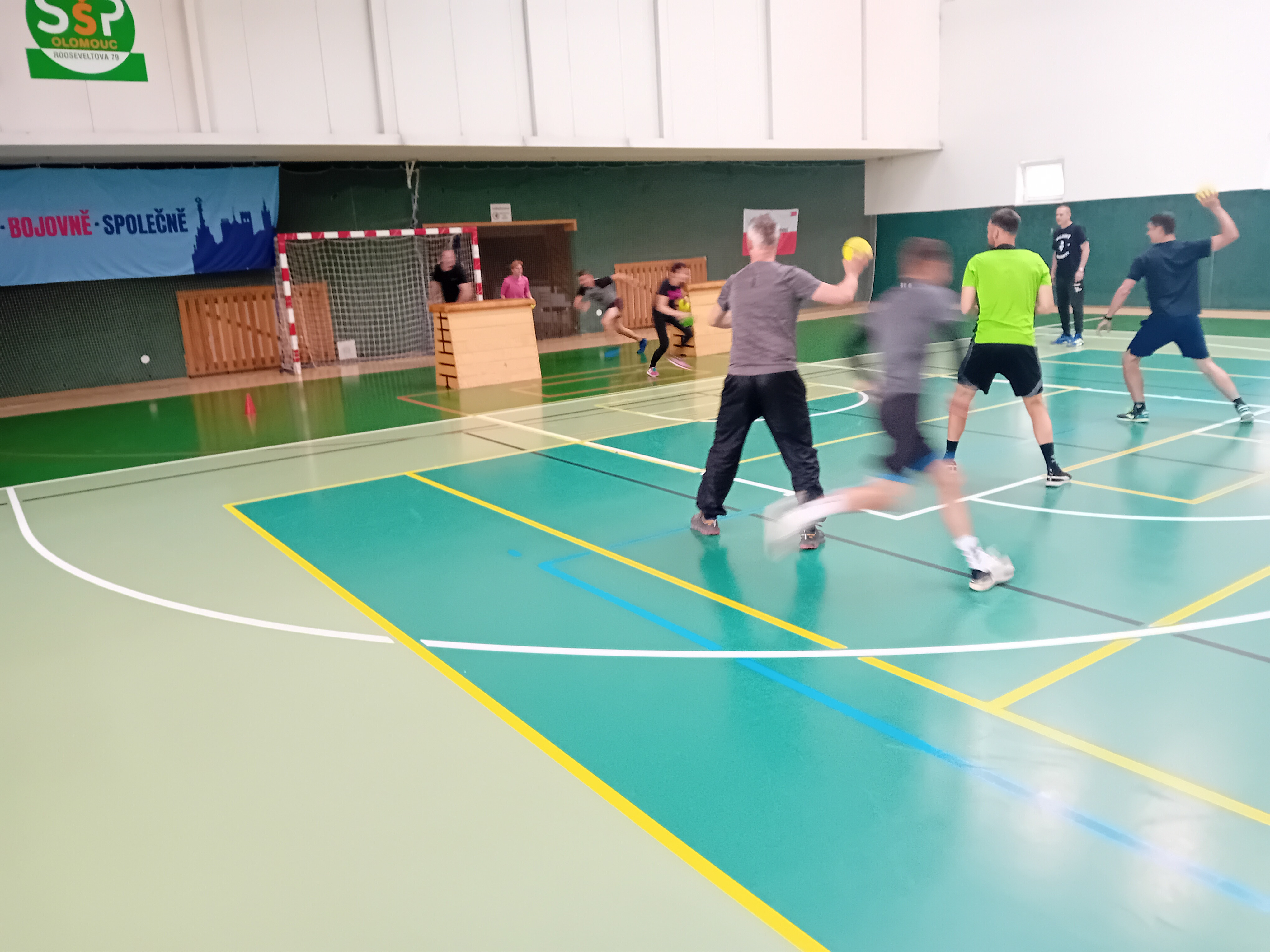„Atletika, gymnastika, pohybové hry s radostí a úsměvem“
