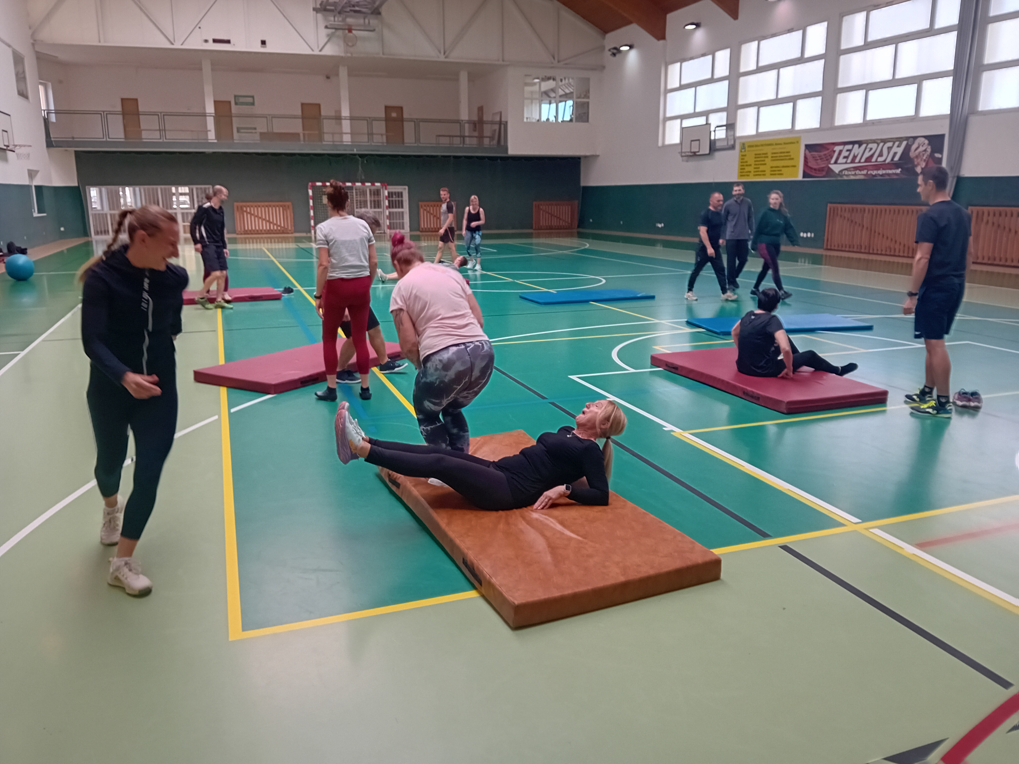 „Atletika, gymnastika, pohybové hry s radostí a úsměvem“