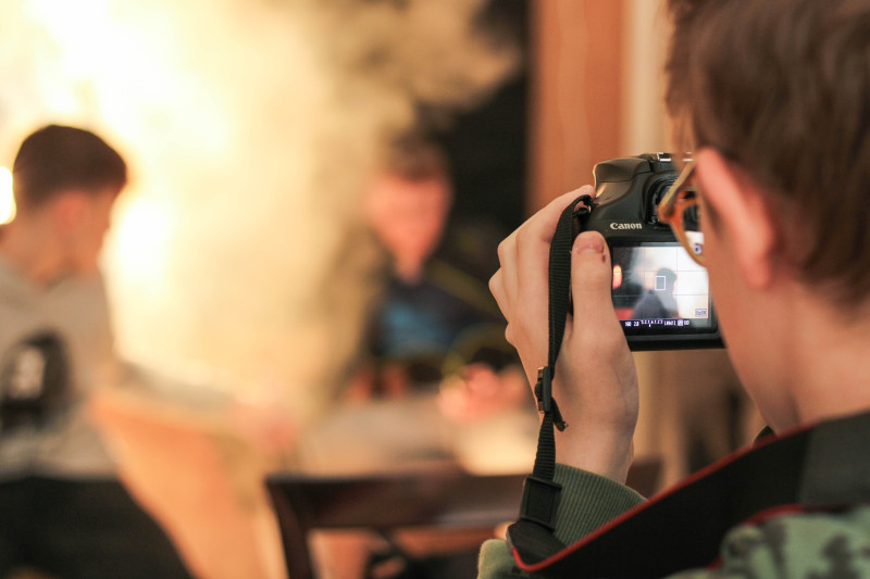 Žáci ZŠ si vyzkoušeli práci portrétního fotografa