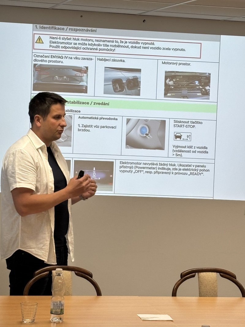 ELEKTROMOBILY, PROVOZNÍ A BEZPEČNOSTNÍ ASPEKTY