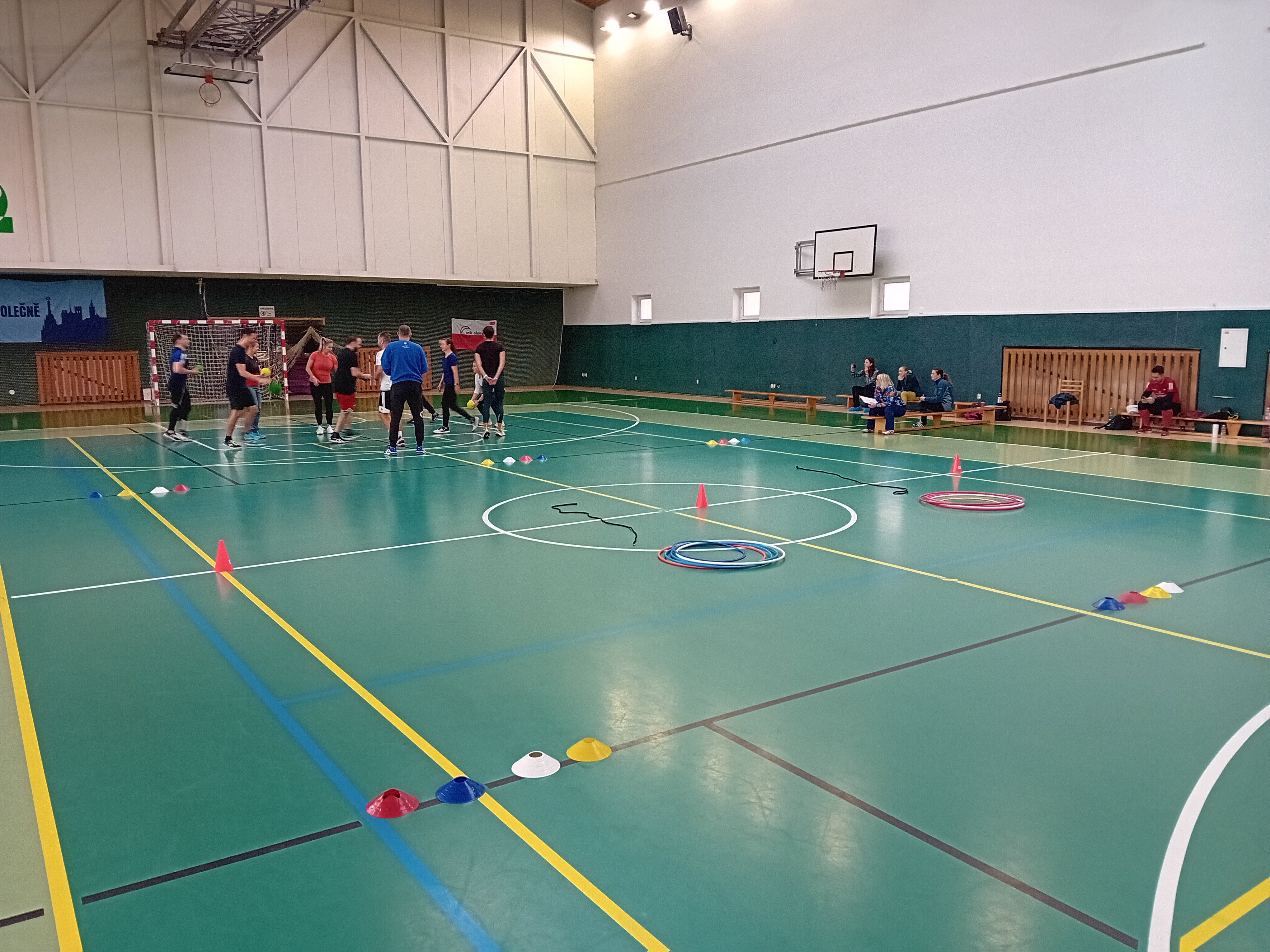 „Gymnastika, Atletika, Pohybové hry s radostí a úsměvem“ na Střední škole polytechnické, Rooseveltova 79, Olomouc Základy parkouru ve školní TV – Šlapavý způsob běhu – Pohybové hry – od všeho trošku