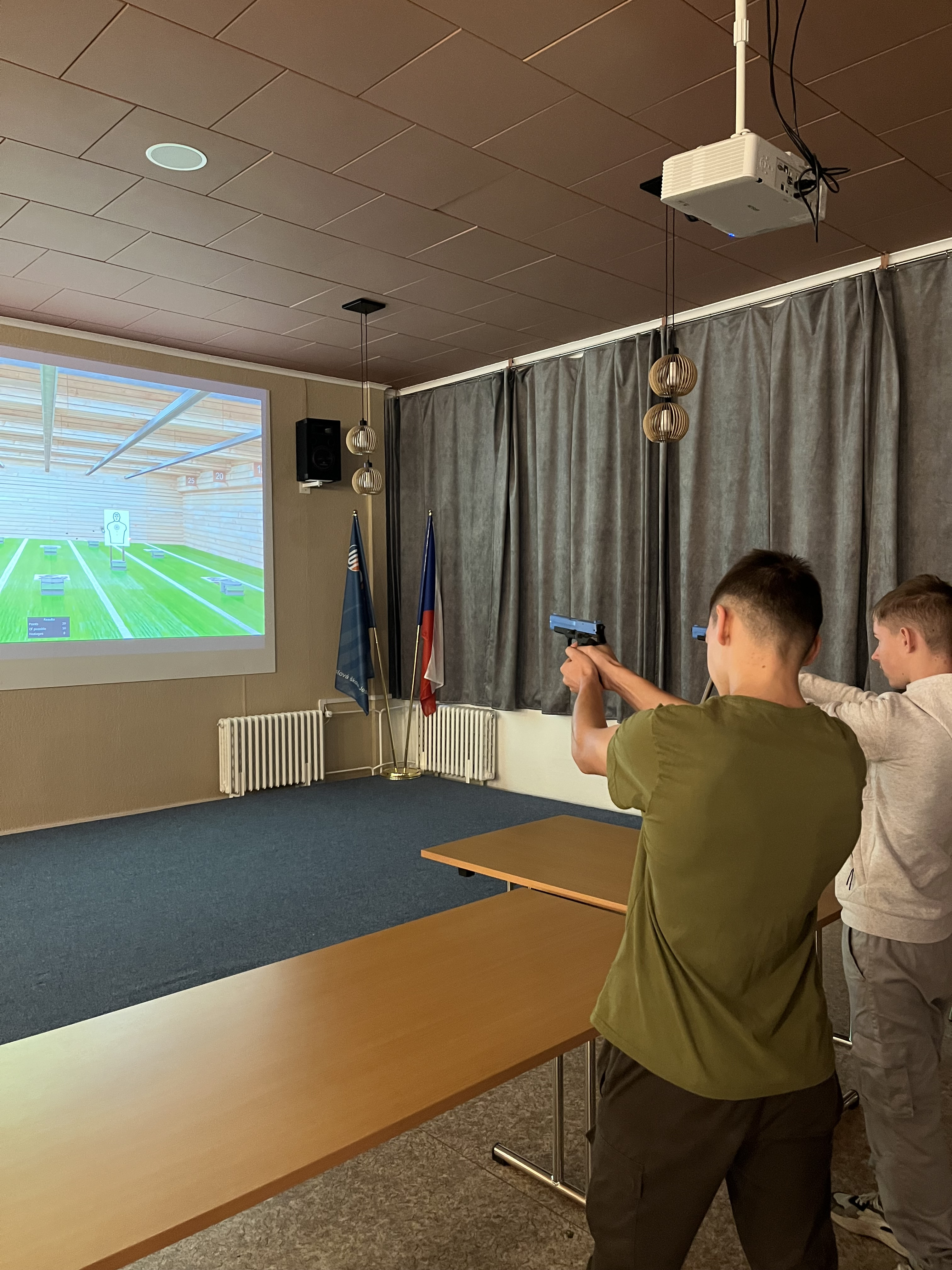 TECHNOHRÁTKY NA SPŠ JESENÍK PŘILÁKALY ŽÁKY Z JESENICKA