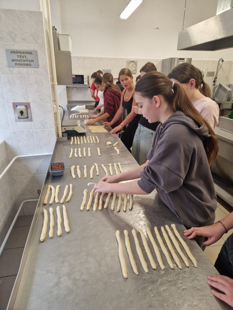 Ve znamení podzimní tvořivosti: vánočky, italské speciality i kreativní zdobení nehtů