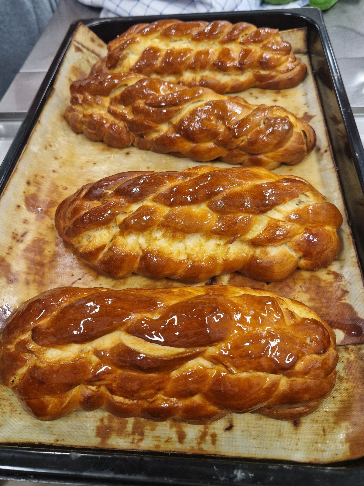 Ve znamení podzimní tvořivosti: vánočky, italské speciality i kreativní zdobení nehtů