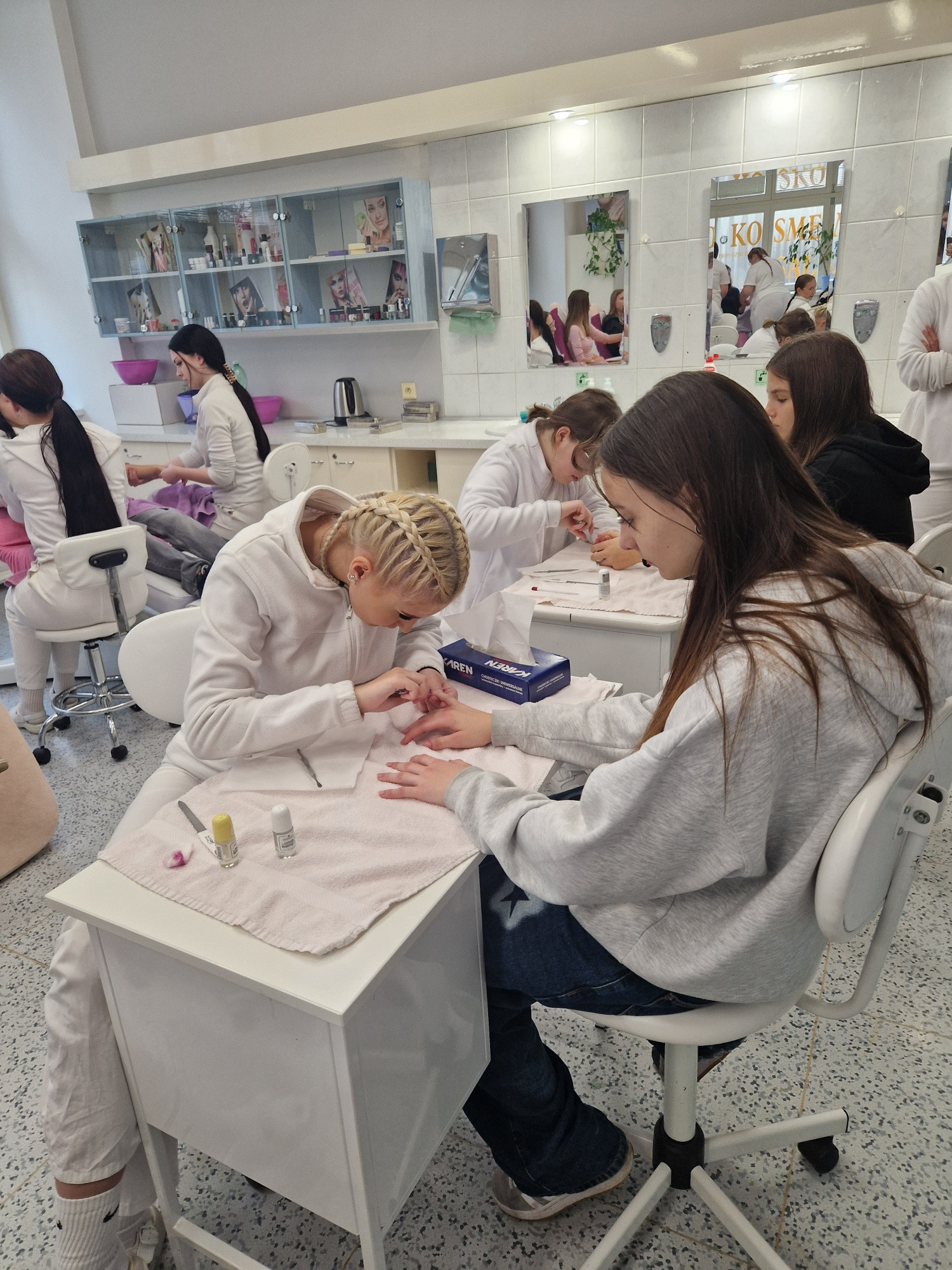 Ve znamení podzimní tvořivosti: vánočky, italské speciality i kreativní zdobení nehtů