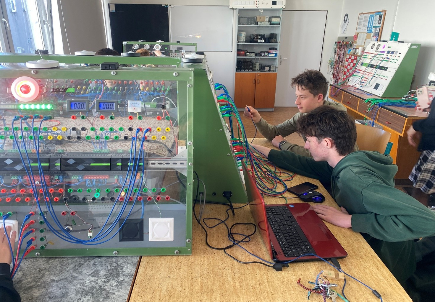 Inteligentní elektroinstalace - workshop pro žáky ZŠ