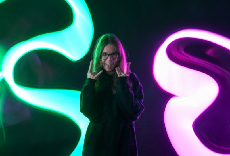 Fotograf, osvětlovač, model, režisér - žáci ZŠ si vyzkoušeli různé profese