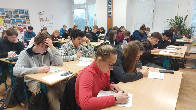 SOUTĚŽ – „HLEDÁME NEJLEPŠÍHO MLADÉHO CHEMIKA“