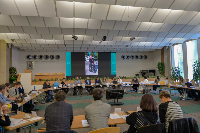 Začleňování a uvolňování žákyň a žáků v tělesné výchově – proběhl kulatý stůl na půdě Veřejného ochránce práv Ombudsmana
