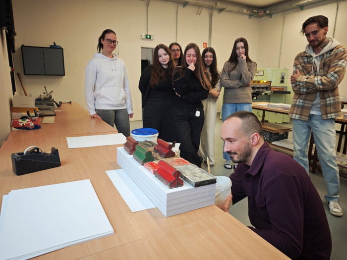 Rozvoji dovedností a získání inspirace - workshop Knižní vazba pro učitele SŠ