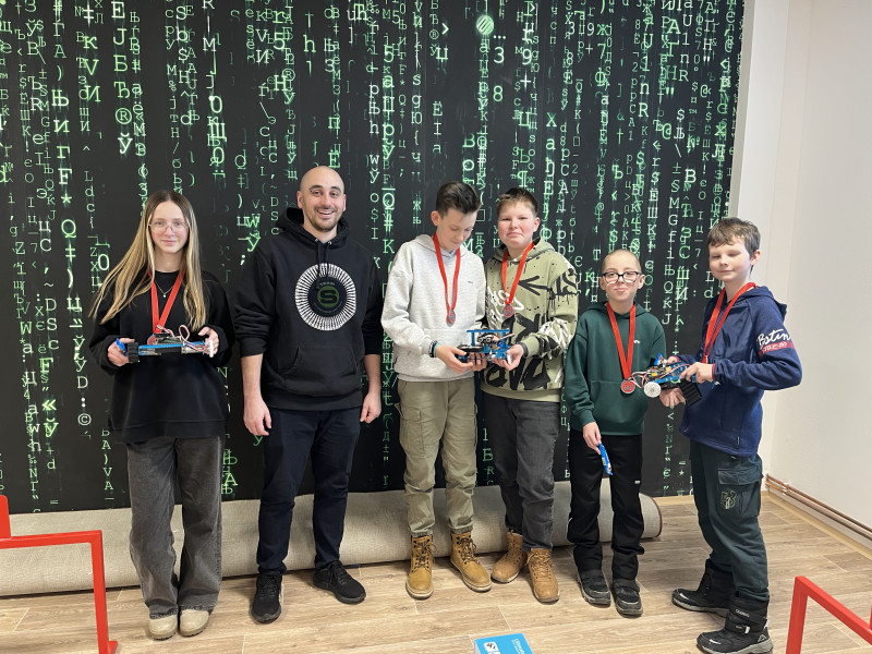 Robotická soutěž RoboRoute na SPŠ v Jeseníku